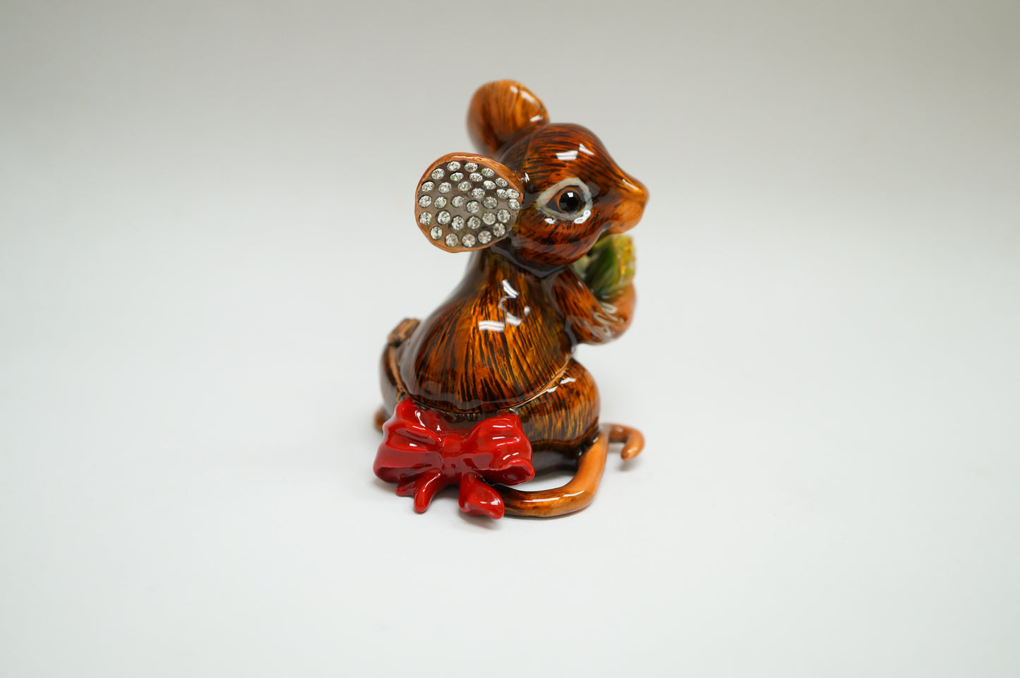 Cristiani Collezione Rat holding Corn Trinket Box.