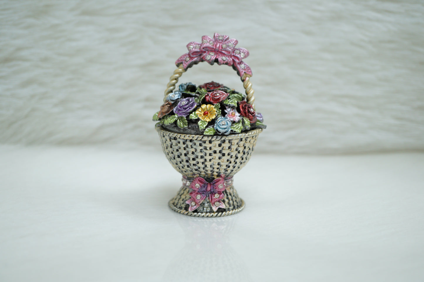 Cristiani Collezione Flower Basket Trinket Box.