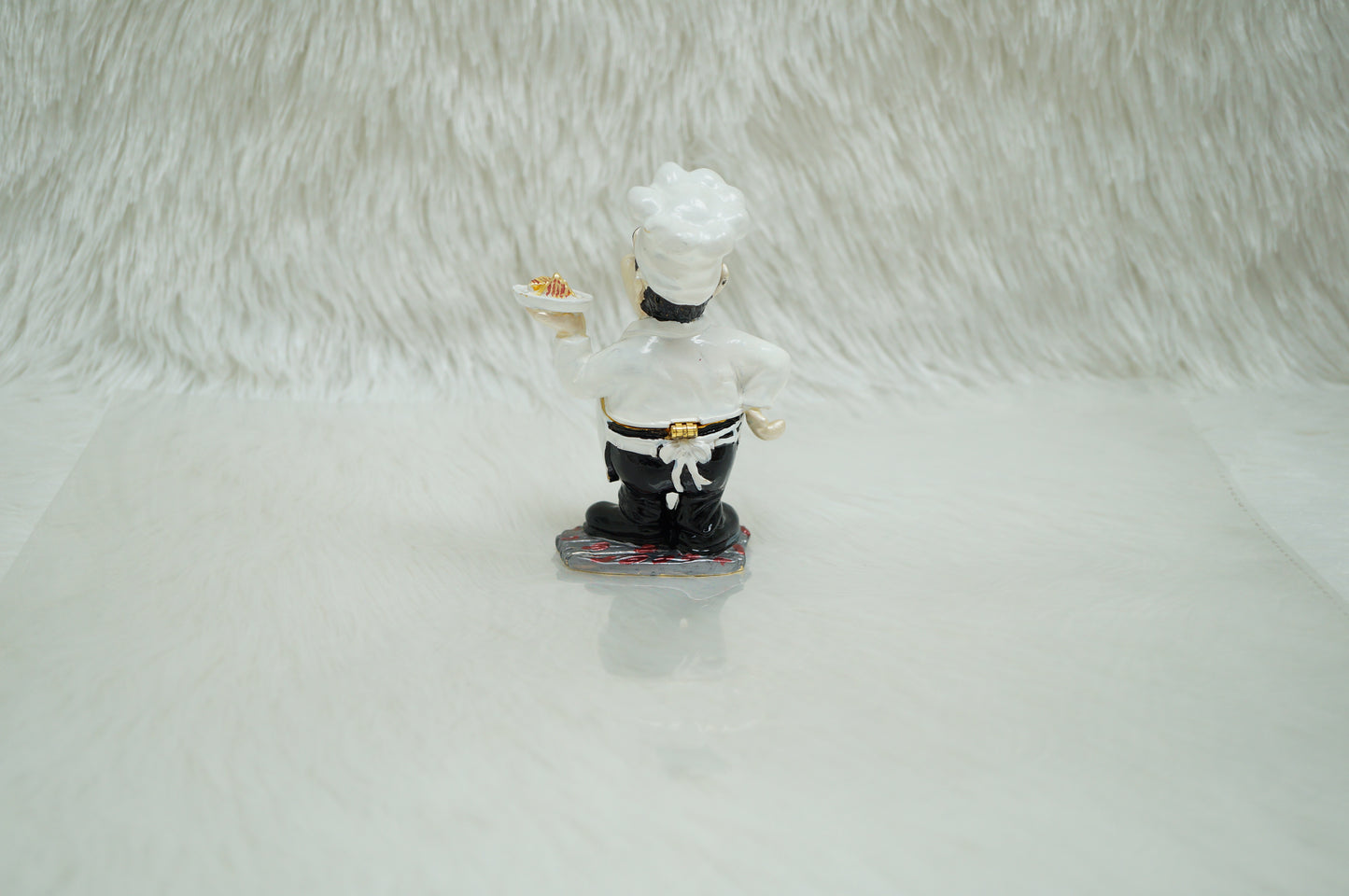 Cristiani Collezione Chef holding Plate Trinket Box.