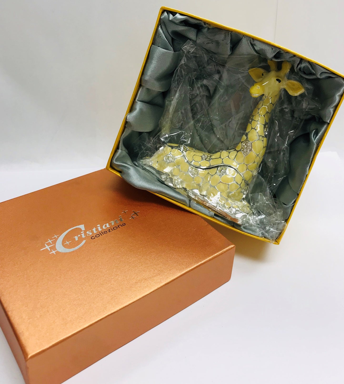 Cristiani Collezione Sitting Giraffe Trinket Box.